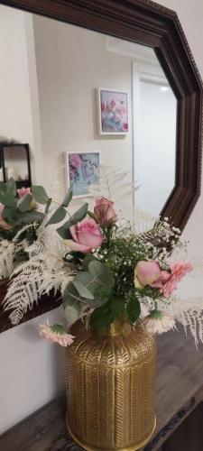 2 Bedroom Gem Near Milano Centrale Fast Wi Fi Kademy House 客房 照片