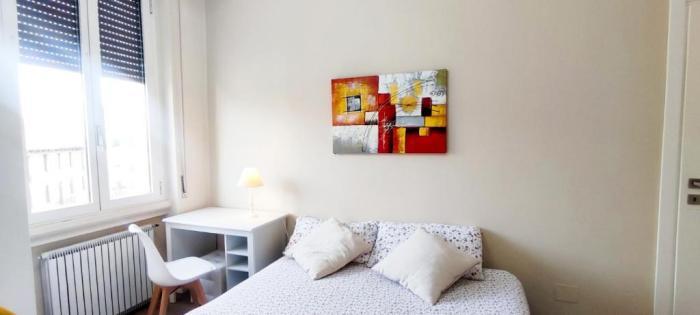 2 Bedroom Gem Near Milano Centrale Fast Wi Fi Kademy House 客房 照片