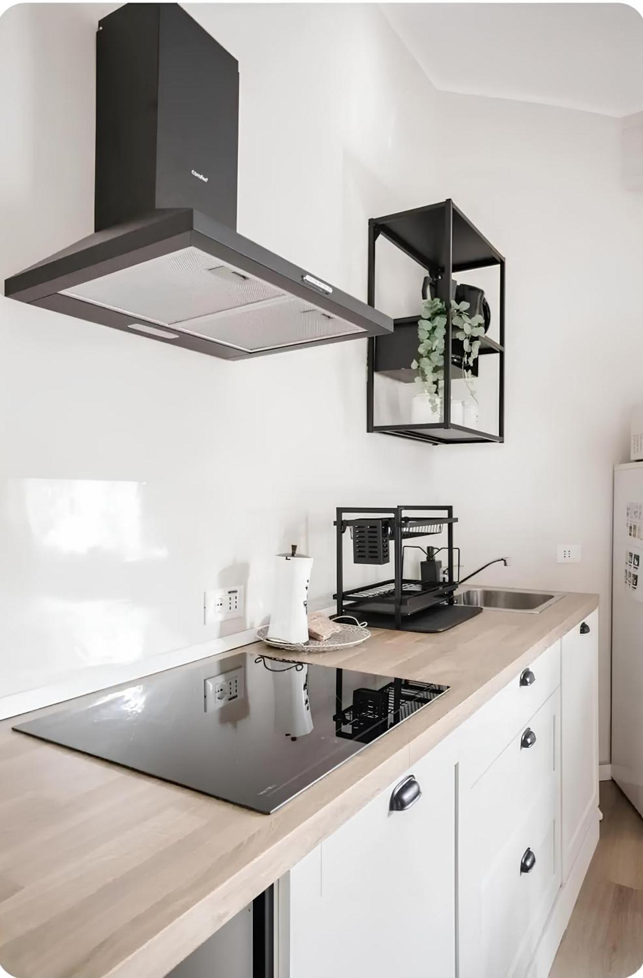 2 Bedroom Gem Near Milano Centrale Fast Wi Fi Kademy House 外观 照片